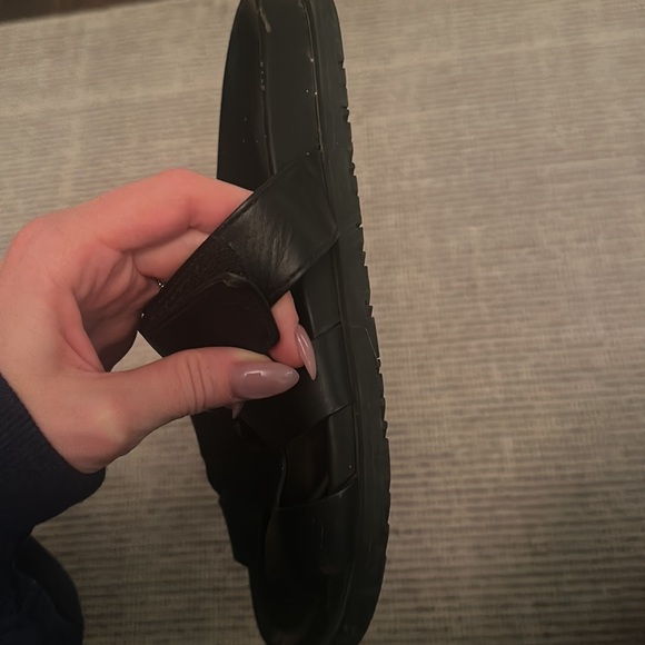 Hermes Chypre Sandals in Black - Picture 5 of 6